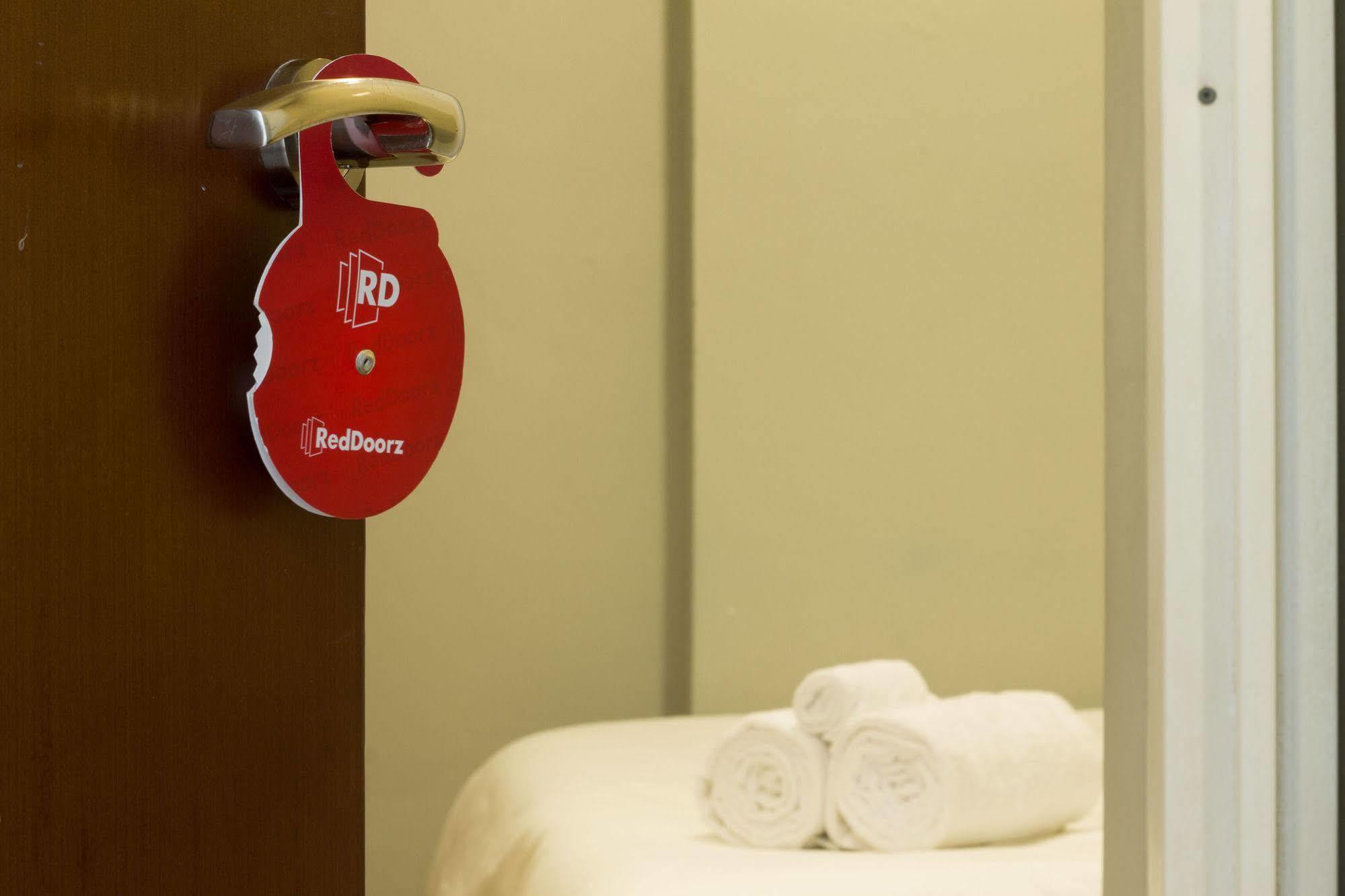 Reddoorz Near Pantai Jerman Hotell Kuta Lombok Eksteriør bilde